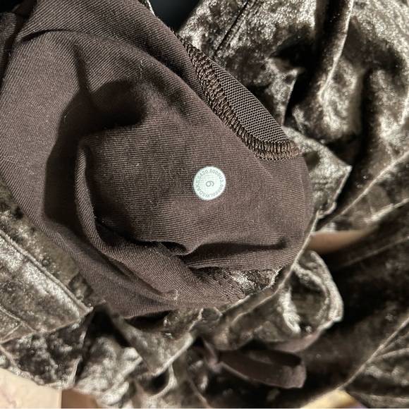 Lululemon Ready to Crush Jogger 6 - Picture 5 of 8